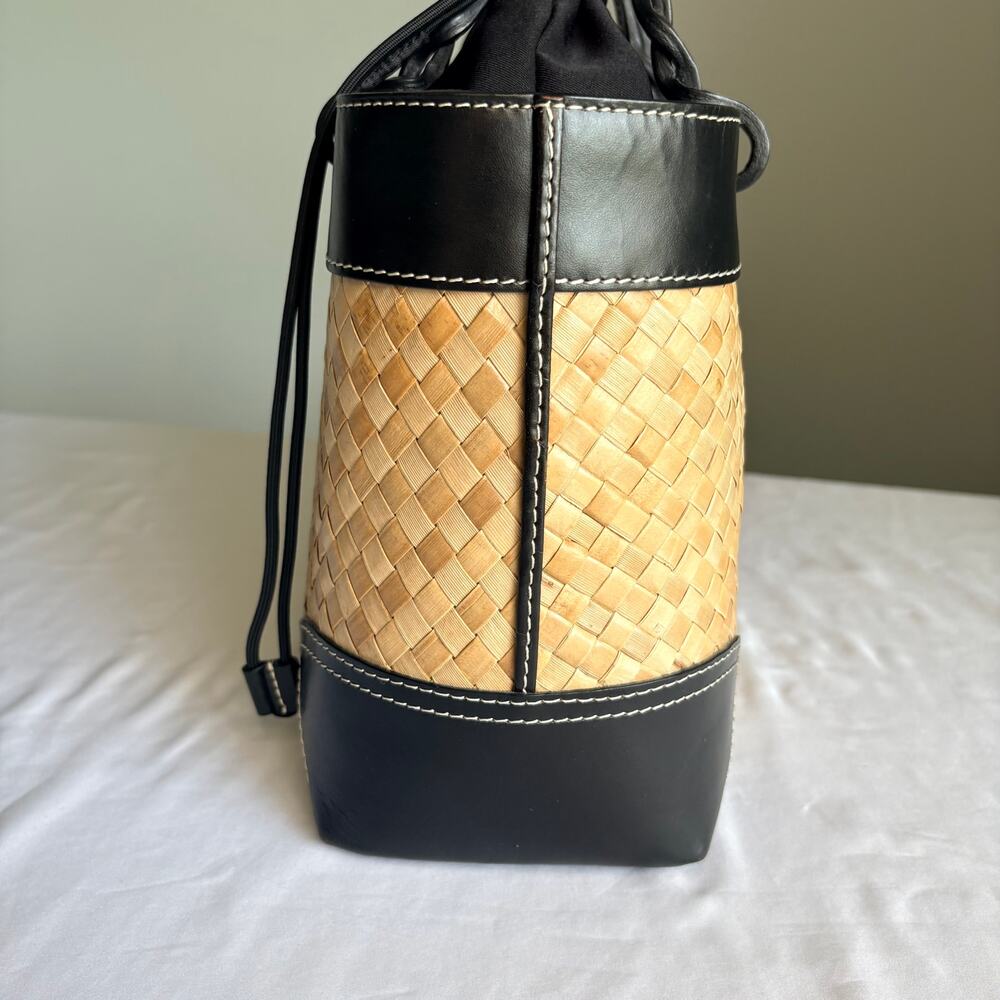 Ann Taylor Woven Tote Hand Bag with Basket-Weave/Raffia Style - Picture 3 of 15